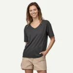 Patagonia Women's V-Neck Mainstay Short Sleeve Top In Ink Black - Image 7